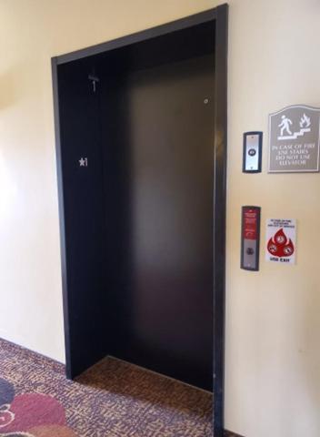 The Edgewood Hotel And Suites Fairbury Dış mekan fotoğraf